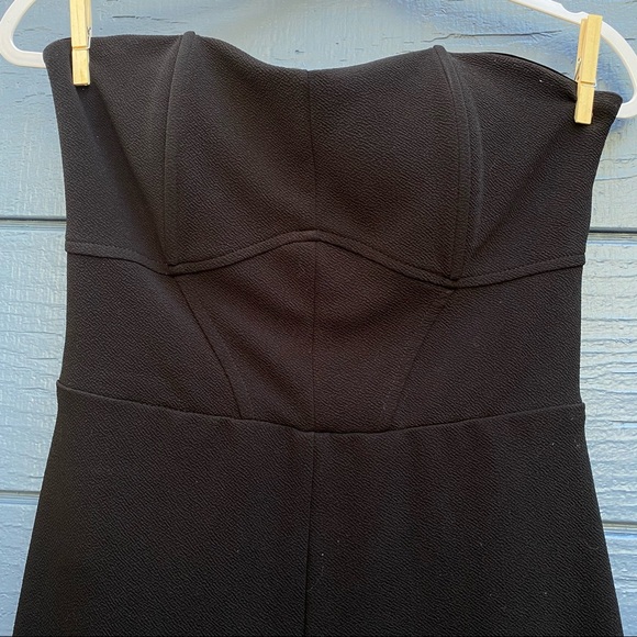 Sleeveless Black Jumpsuit - Picture 2 of 3
